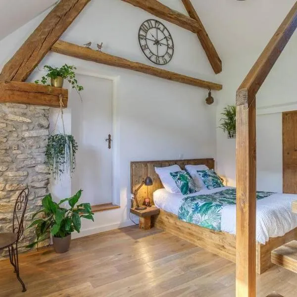 Gîte de charme : La grange au lac Azur โรงแรมในTreffort