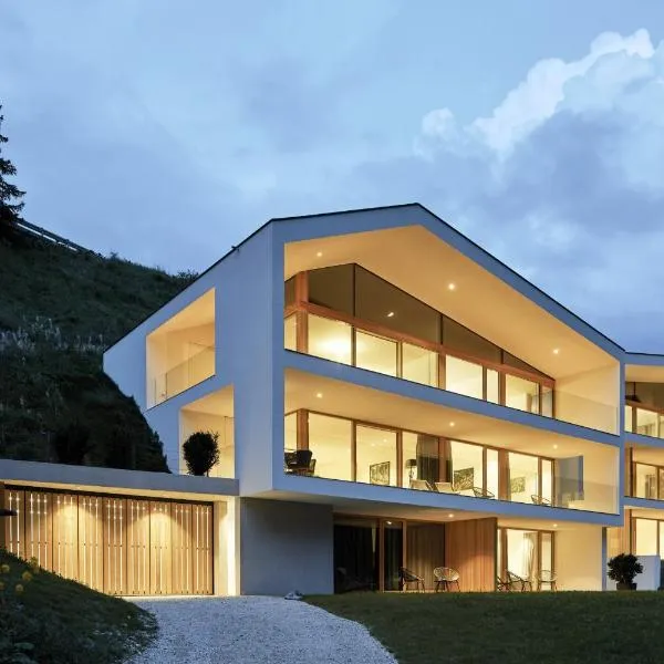 Greva Apartments 1, hotel di Santa Cristina in Val Gardena