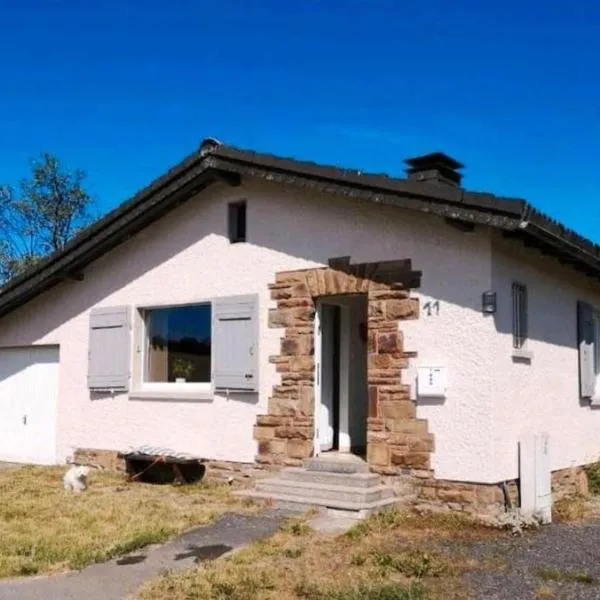 Auszeit, Erholung mitten in der Natur - Ferienhaus im Sauerland in Faulebutter: Finnentrop şehrinde bir otel