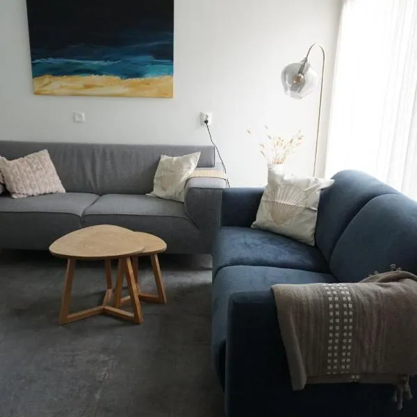 Kustverhuur, Park Schoneveld, Zeester 46, hotel in Breskens