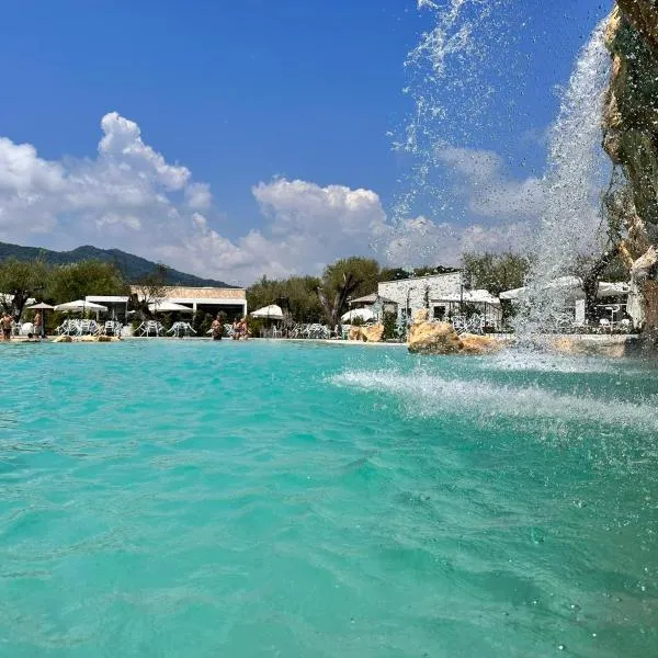 Resort Petrasia, hotel u gradu 'Villammare'