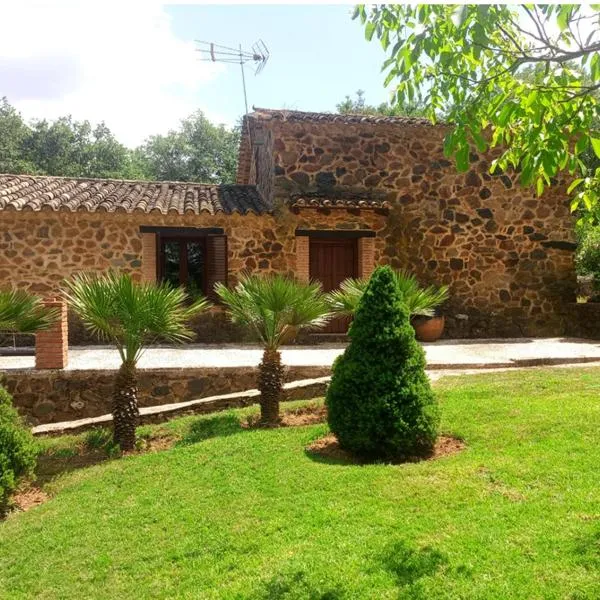 FINCA LA LISERILLA, khách sạn ở Galaroza