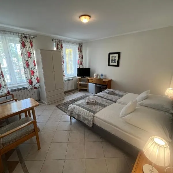 Gościniec Jantar, hotel v destinaci Giżycko