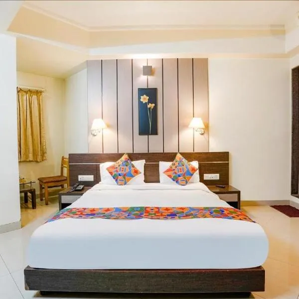 Gandharva Residency Swargate, hotel in Pune