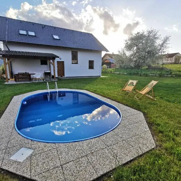 Rodinná Rezidence Žihobce - prázdninový dům, hotel in Žihobce