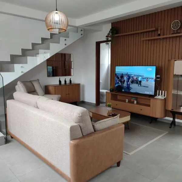 CASA DE PRAIA, hotel in Garopaba