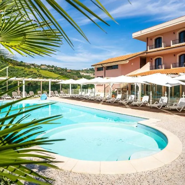 Hotel Villa Elena, hotel Tortoreto Lidóban