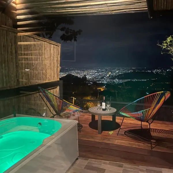 Romero Glamping y Cabañas โรงแรมในTocotá