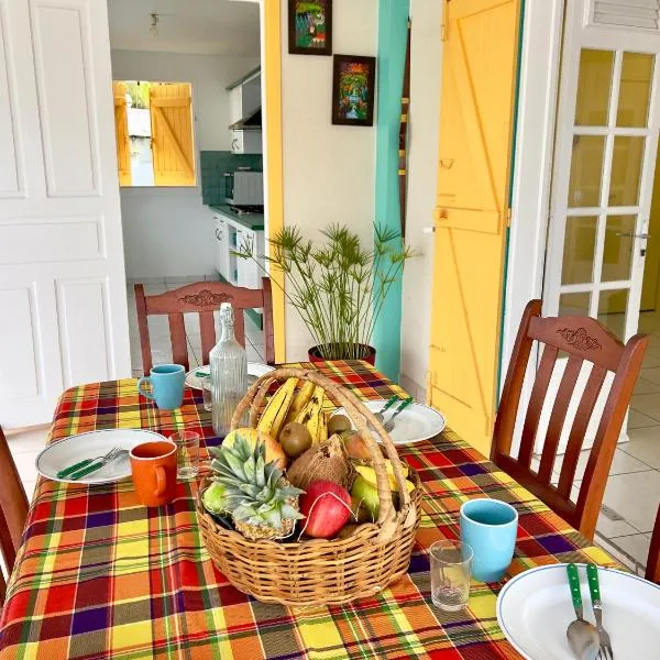 Villa KAZ A ZOT, hotel in Port-Louis