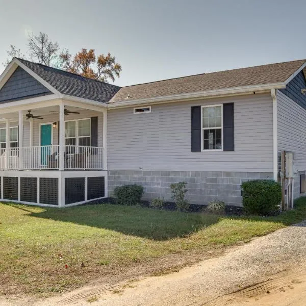 ‘Beach Bay Pony Place’ w/ Ponies: 1 Mi to Water!, hotel a Chincoteague