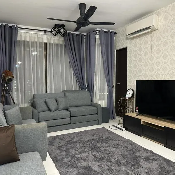Kyra The Heights Residence Condo Ayer Keroh Melaka WiFi, Netflix & Pool, hotel din Ayer Keroh