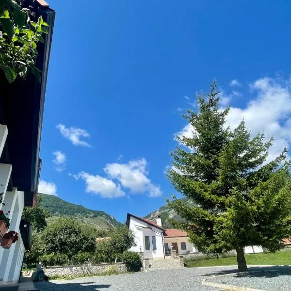 Casa Izvoarele, viešbutis mieste Sălciua de Jos