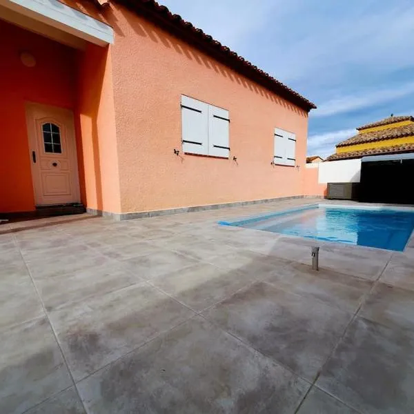 Villa H2o - Jacuzzi & Piscine chauffée, hotel v destinácii Le Barcarès