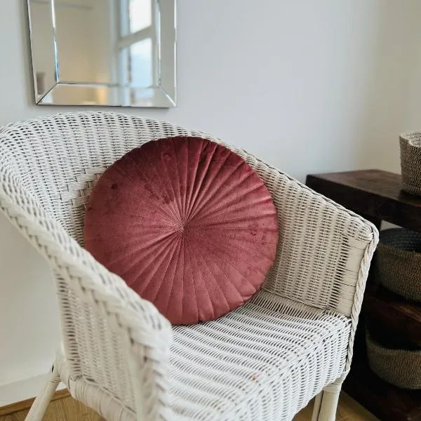 2025 Award Winner Liverpool Peach House - 4 Bedrooms, ξενοδοχείο στο Λίβερπουλ