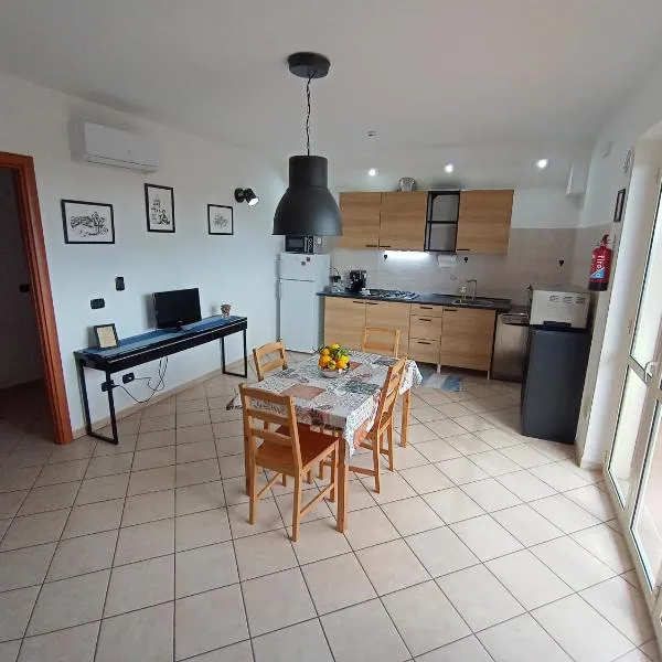 Degli Angioini Holiday Home, viešbutis mieste Caulonia Marina