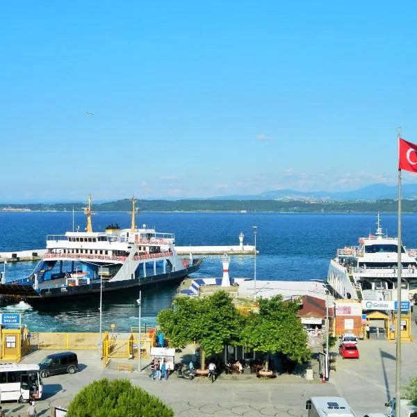 Hotel Crowded House, hotel v destinaci Eceabat