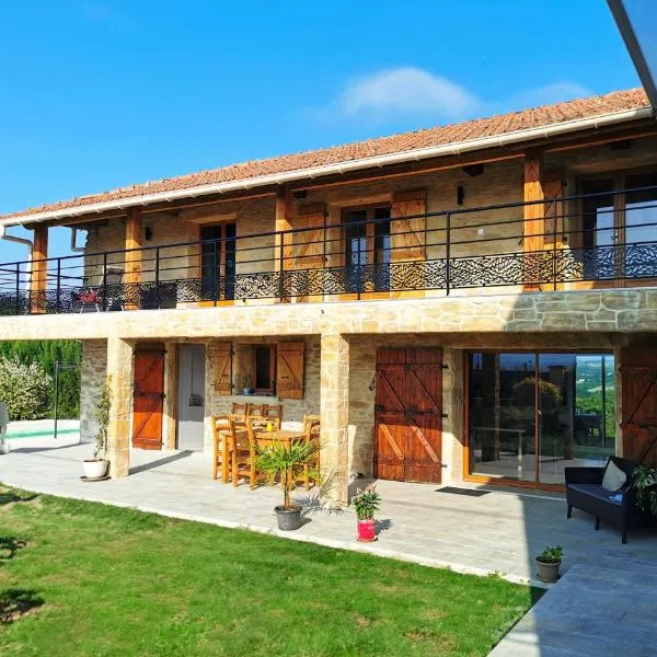 La Maison des Crêtes, hótel í Parnans