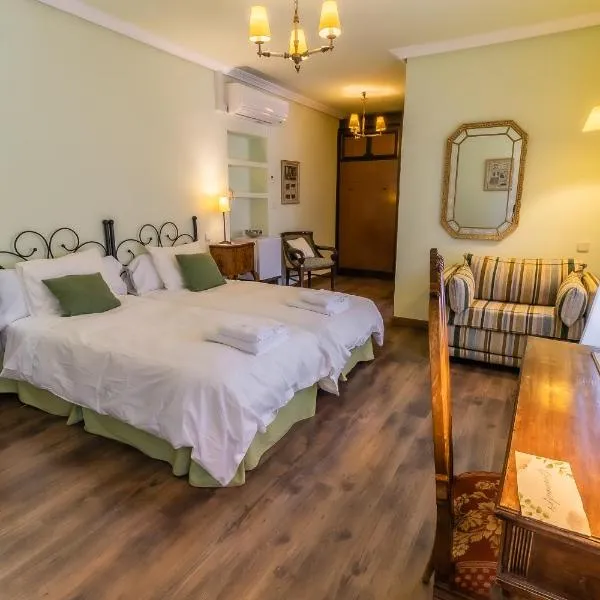 Posada Real Quinta San Jose: Navamorcuende'de bir otel