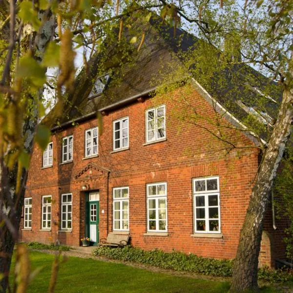 Das Abendrote Haus, hotell i Schönwalde am Bungsberg