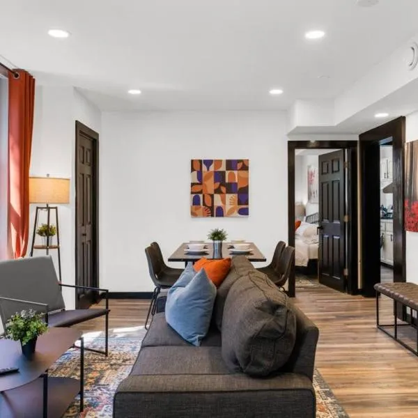 Charming 2BR Philadelphia Retreat with Free Parking, готель у Філадельфії