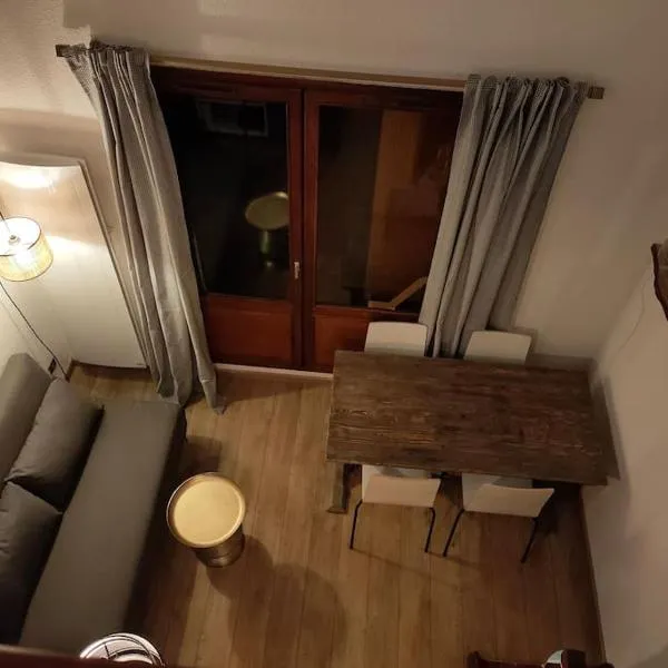 Le Seignus: superbe studio avec vue sur les pistes, hotel v destinácii Allos