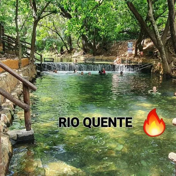 Rio Quente GO Apto 7 Pessoas 2 Qtos, hotel en Rio Quente