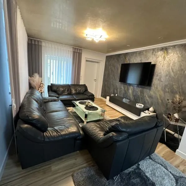 Ferienwohnung Schwanenstadt, hotel v destinaci Oberndorf bei Schwanenstadt