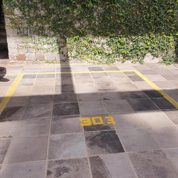 Dúplex 400m do Lago com lareira e garagem - Foto 5