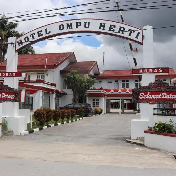 Hotel Ompu Herti, hotel in Banjartongatonga