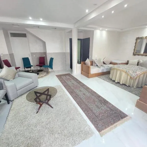 Mdiq yasmina, hotel in M'diq