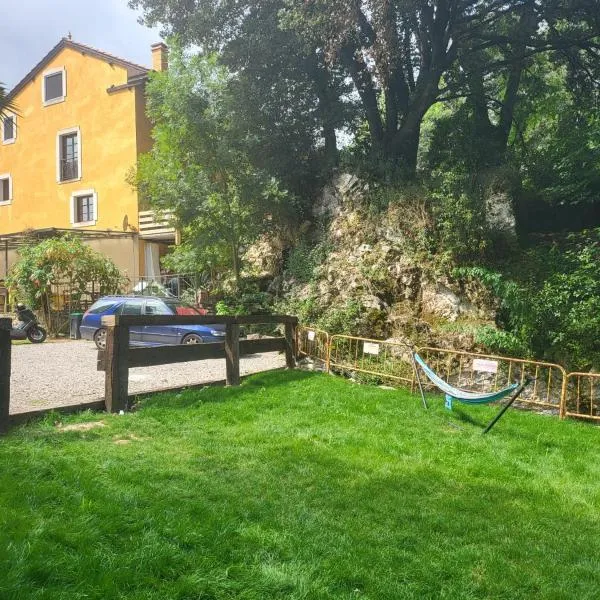 el BOSQUE MAGICO, hotel Piñeresben