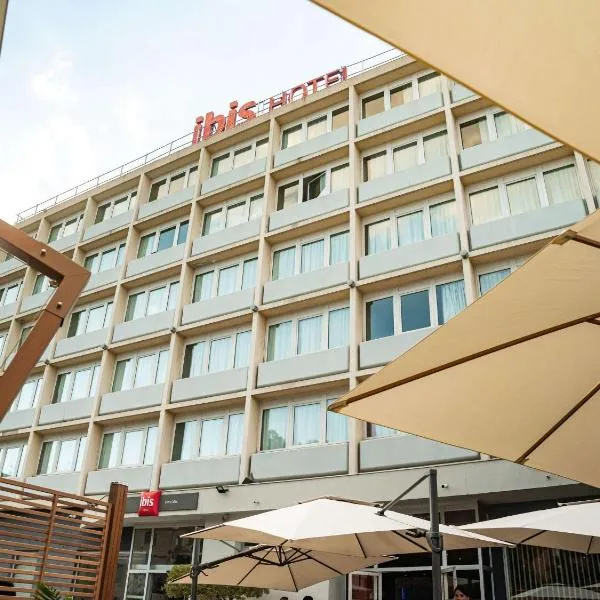 Ibis Alès Centre Ville, hotel in Salindres