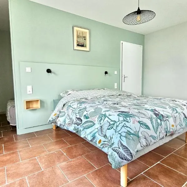 le refuge – hotel w mieście Castilly