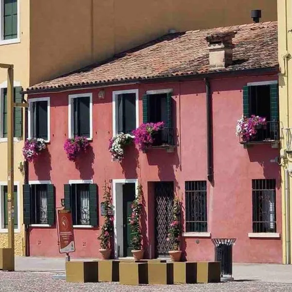 Elegante alloggio in casa storica-Borgo Portello, hotel v destinaci Padova