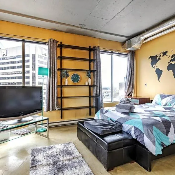 Industrial-Style Cityscape 1 Bedroom Loft, hotell i Edmonton