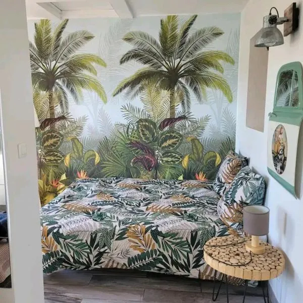 Loft Cosy " Le Flamant Rose ", hotell i Fréjus