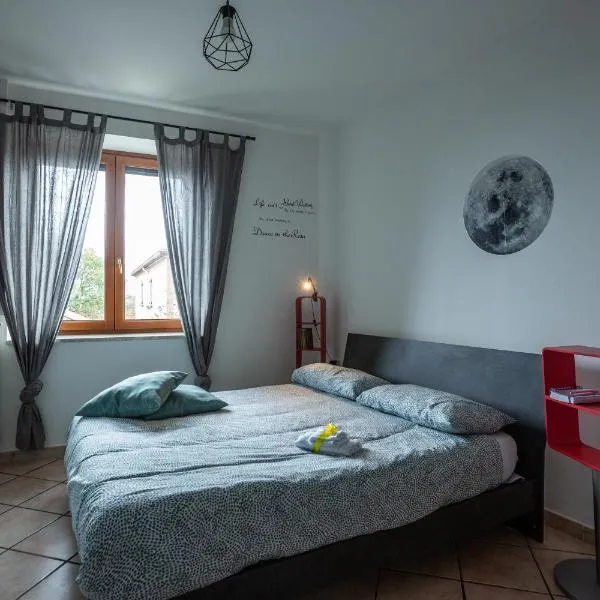 #914 Home - Irpinia, hotel in Nusco