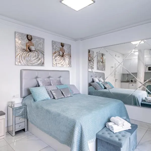 Silver horizon Luxury apartment, hotel di Nerja