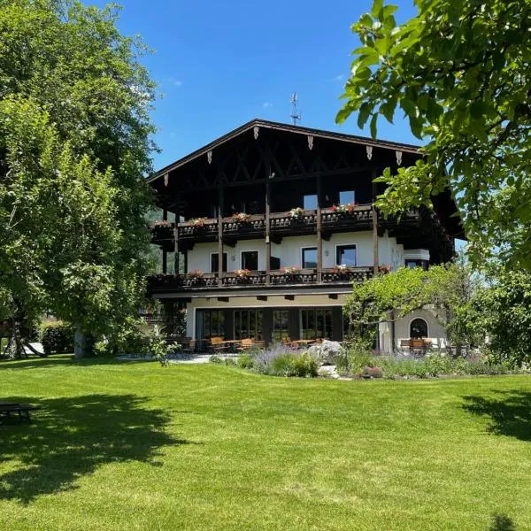 Alpenhof Landhotel Restaurant, hotel v destinaci Oberaudorf