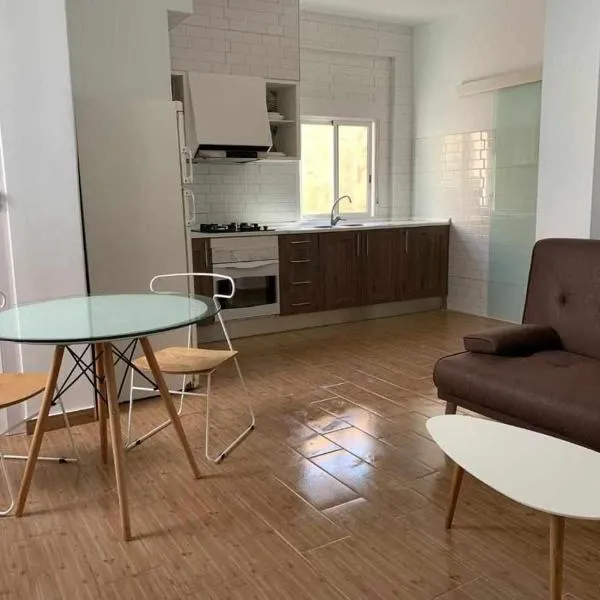 APARTAMENTOS TERRA Y ONIX zona centro Elda: Elda'da bir otel