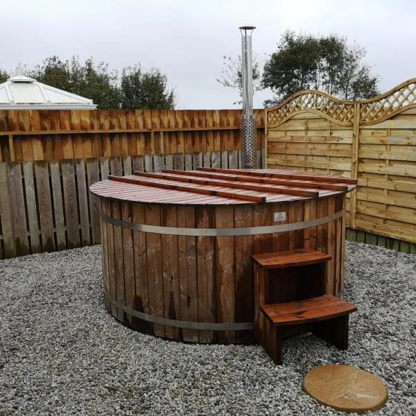 Cornish Coastal Bungalow, hotel in Padstow