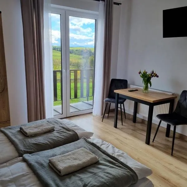 Dom na Ubocy, hotel em Groń