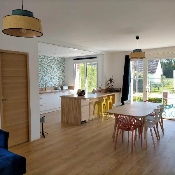 Maison du petit p(a)in, hotel in Cucq