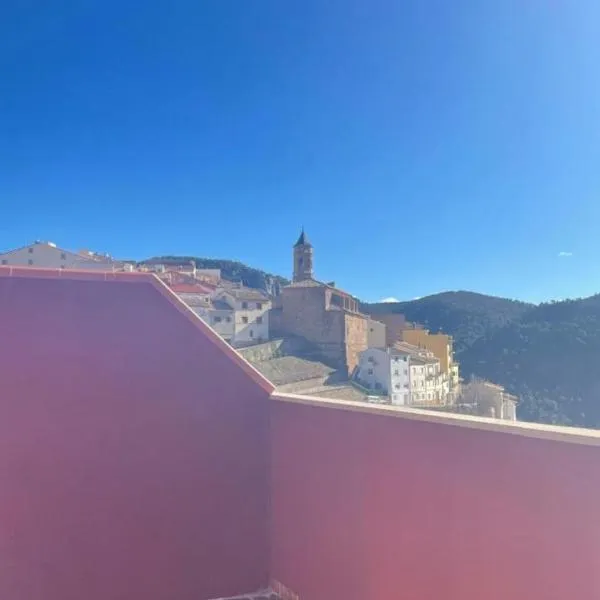 Corazón de Javalambre, hotel in Arcos de las Salinas