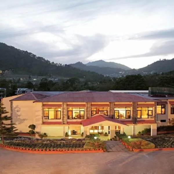 Country Inn Nature Resort Bhimtal, hotel v destinaci Bhimtal