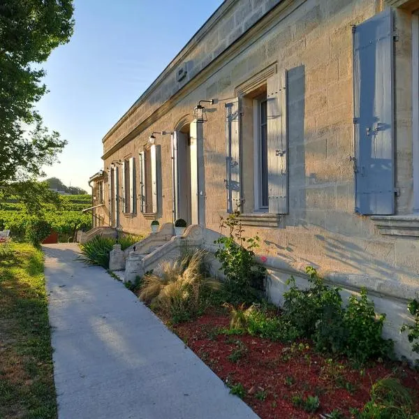 La Chartreuse d'Ertan "Les maîtres" 4 étoiles, отель в городе Saint-Christophe-des-Bardes