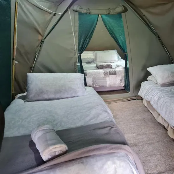 Karoo Gariep Tented Camp, hotel em Hanover Road