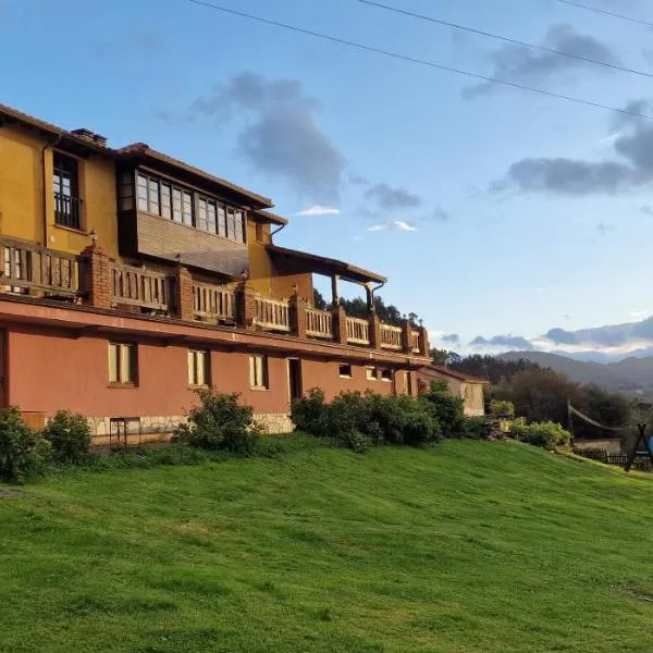 Complejo turístico Las Mimosas del Nalon, LOS NOVALES, hotel a San Juan de la Arena