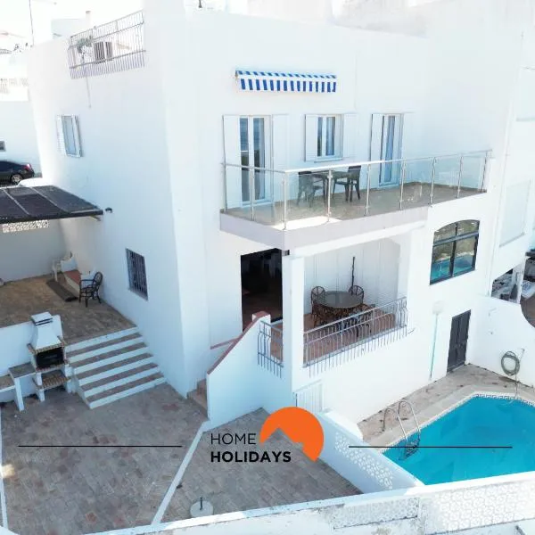 #185 V3 Laranjeiras by Home Holidays, hotel v destinaci Albufeira