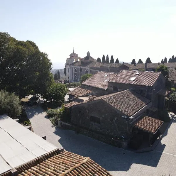 Agrirėlais Eremo Sant’Anna, hotel in Valverde